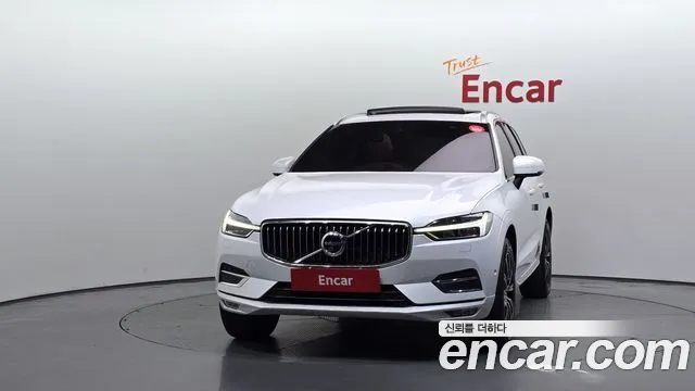Volvo XC60 2018 thumb 3