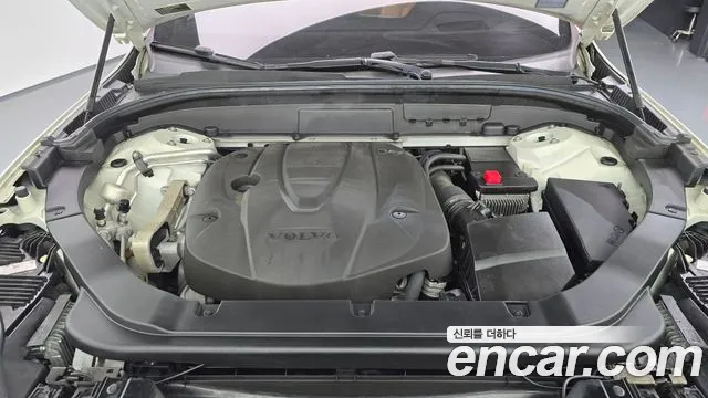 Volvo XC60 2018 thumb 6