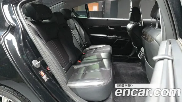 Kia K9 2016 thumb 10
