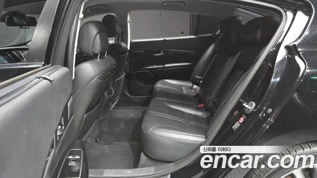 Kia K9 2016 thumb 11