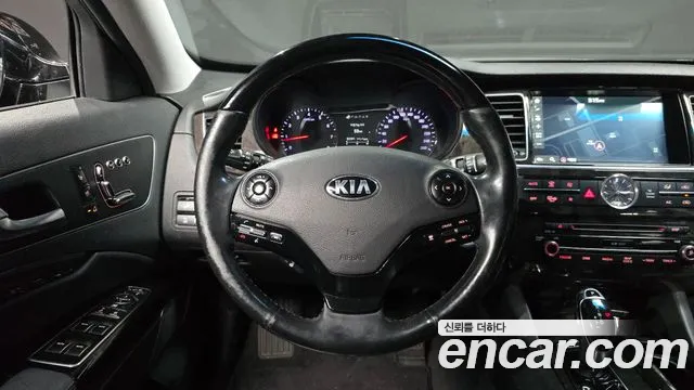 Kia K9 2016 thumb 12