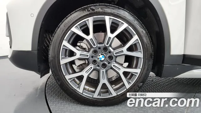 BMW X1 2022 thumb 5