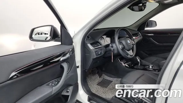 BMW X1 2022 thumb 10