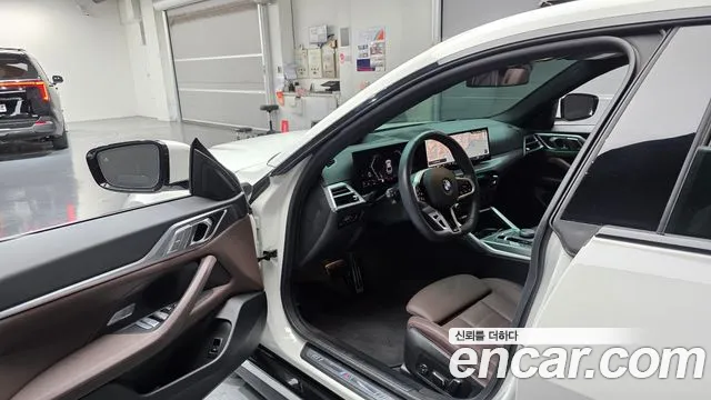BMW 4-Series 2025 thumb 10