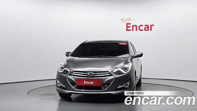Hyundai i40 2013 thumb 2