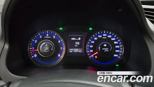 Hyundai i40 2013 thumb 7
