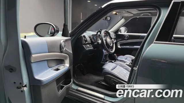 MINI Countryman 2022 thumb 10