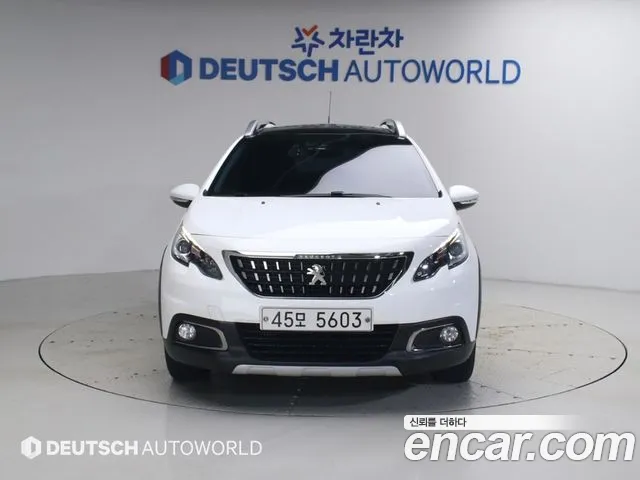Peugeot 2008 2018 thumb 3