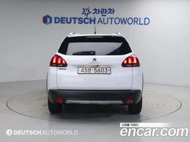 Peugeot 2008 2018 thumb 4