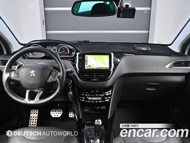 Peugeot 2008 2018 thumb 7