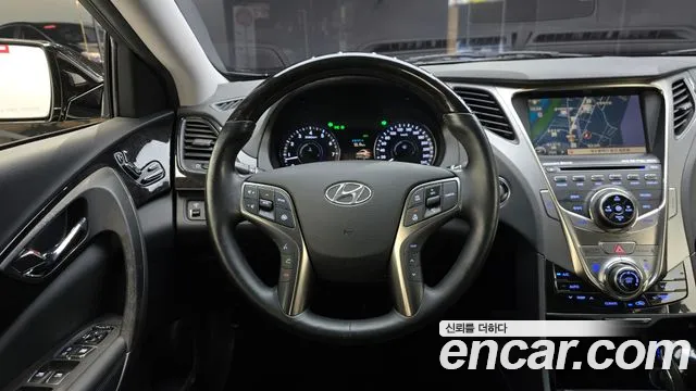 Hyundai Grandeur 2011 thumb 11
