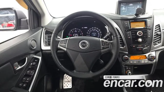 KG_Mobility_Ssangyong KORANDO 2014 thumb 11
