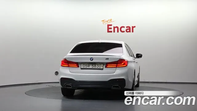 BMW 5-Series 2017 thumb 3