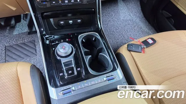 Kia Carnival 2023 thumb 9