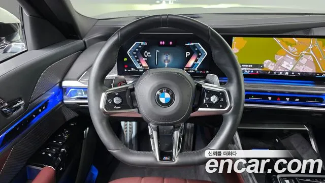 BMW 7-Series 2024 thumb 12