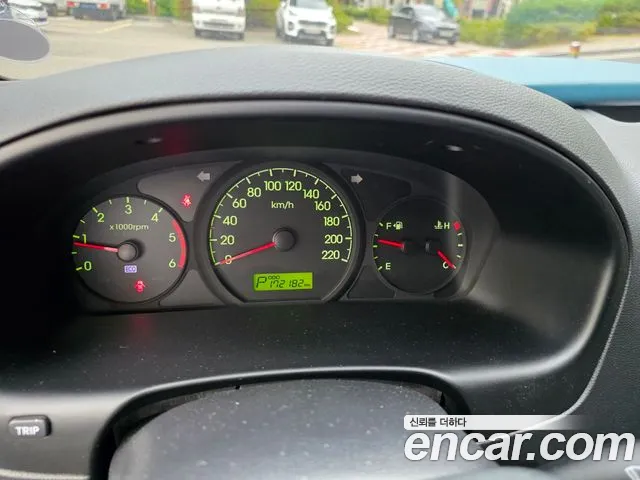 Hyundai Starex 2011 thumb 9
