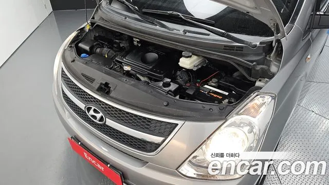 Hyundai Starex 2013 thumb 6