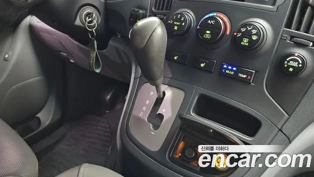 Hyundai Starex 2013 thumb 9