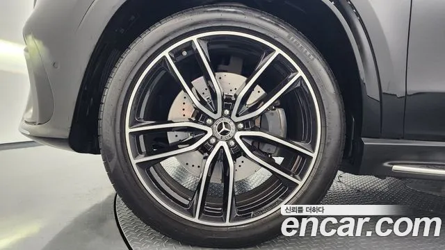 Mercedes-Benz GLS 2024 thumb 5