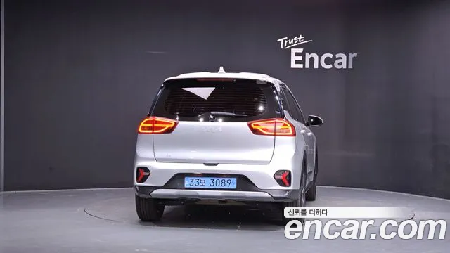 Kia Niro 2022 thumb 4