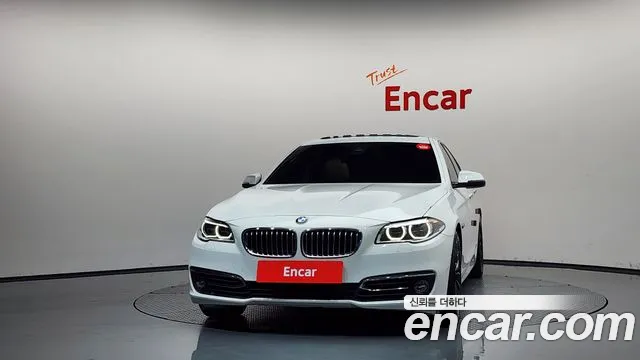 BMW 5-Series 2014 thumb 3
