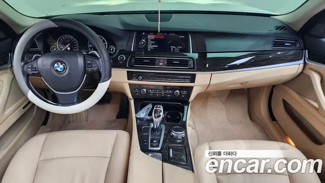 BMW 5-Series 2014 thumb 7