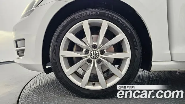 Volkswagen Golf Sportsvan 2013 thumb 5