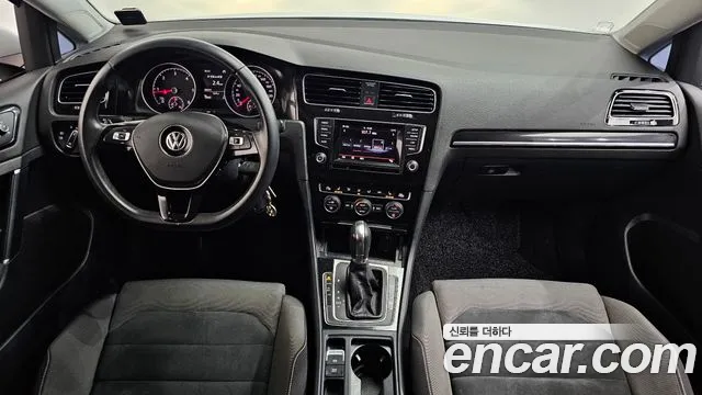 Volkswagen Golf Sportsvan 2013 thumb 7