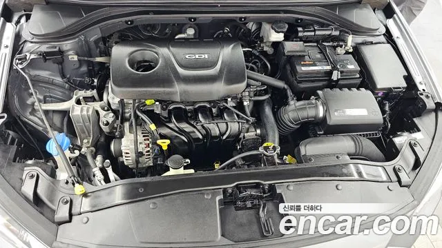 Hyundai Avante 2016 thumb 6