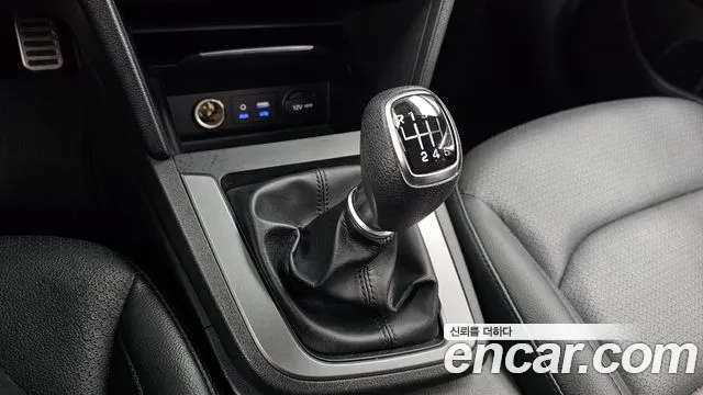 Hyundai Avante 2016 thumb 9