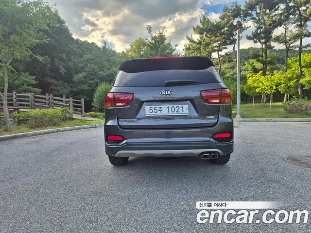 Kia Sorento 2018 thumb 4