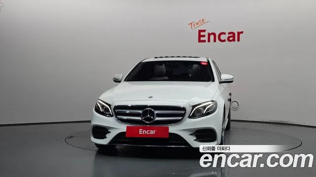 Mercedes-Benz E-Класс 2019 thumb 3