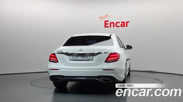 Mercedes-Benz E-Класс 2019 thumb 4