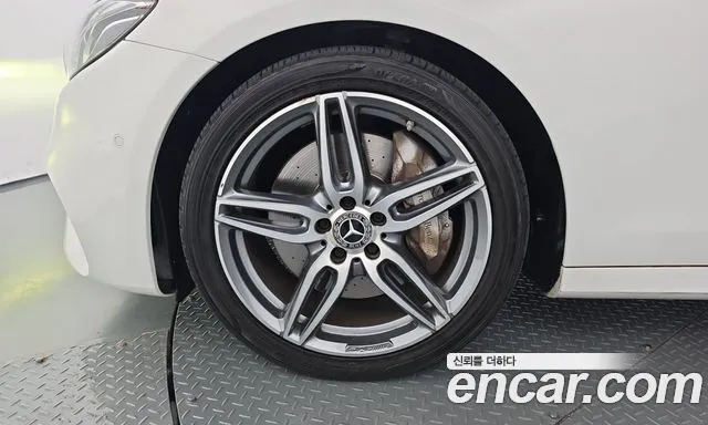 Mercedes-Benz E-Класс 2019 thumb 5