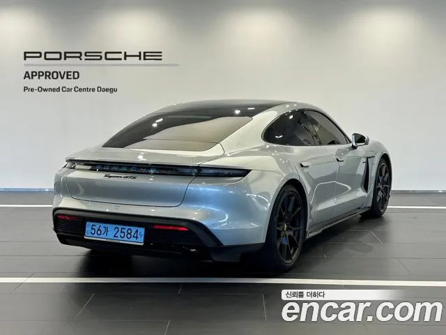 Porsche Taycan 2024 thumb 5