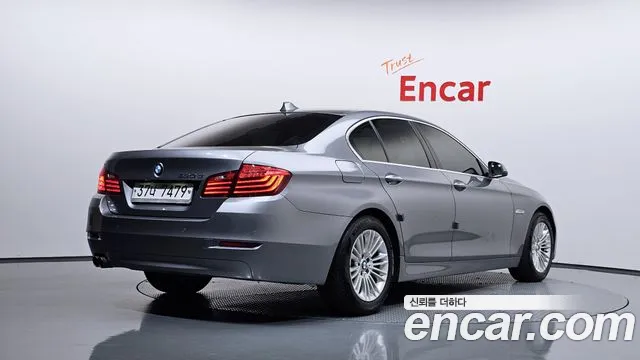 BMW 5-Series 2013 thumb 2