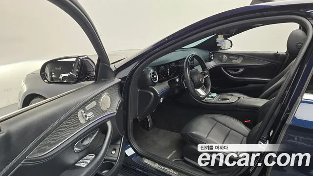 Mercedes-Benz E-Класс 2022 thumb 10