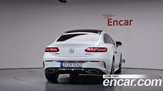 Mercedes-Benz E-Класс 2022 thumb 3