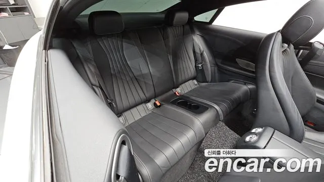 Mercedes-Benz E-Класс 2022 thumb 10