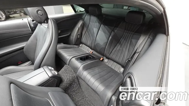 Mercedes-Benz E-Класс 2022 thumb 11