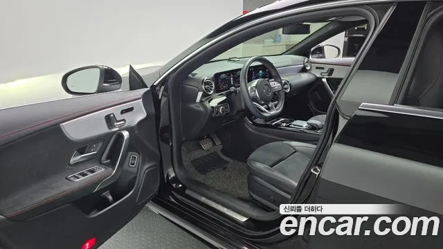 Mercedes-Benz CLA 2020 thumb 10