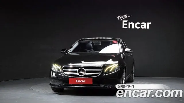 Mercedes-Benz E-Класс 2018 thumb 3