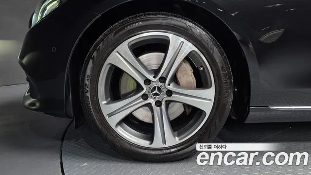 Mercedes-Benz E-Класс 2018 thumb 5