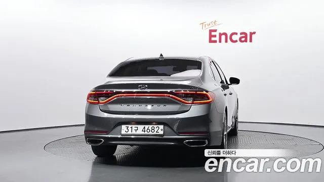 Hyundai Grandeur 2017 thumb 3