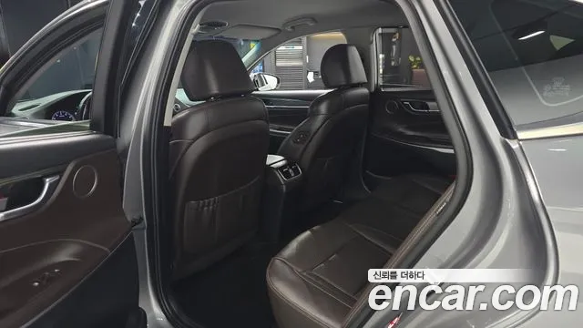Hyundai Grandeur 2017 thumb 10