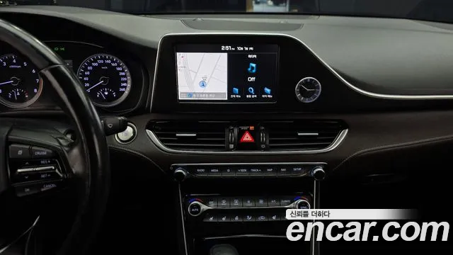 Hyundai Grandeur 2017 thumb 12