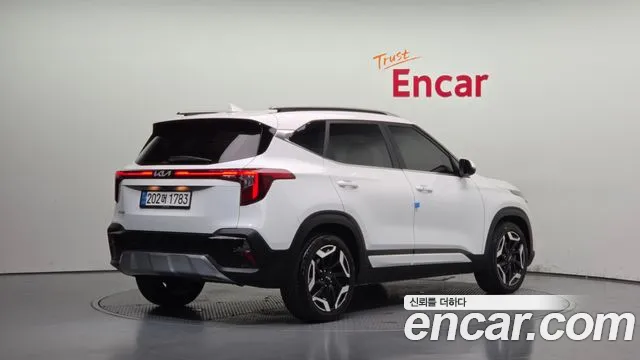 Kia Seltos 2023 thumb 2