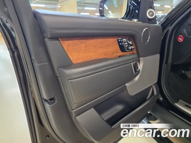 Land Rover Range Rover 2019 thumb 7