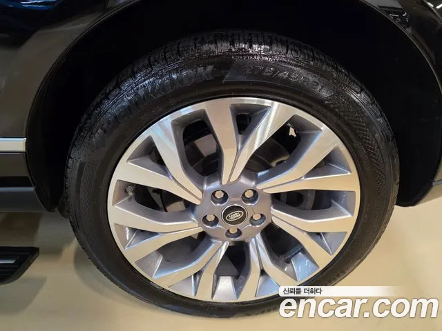 Land Rover Range Rover 2019 thumb 9