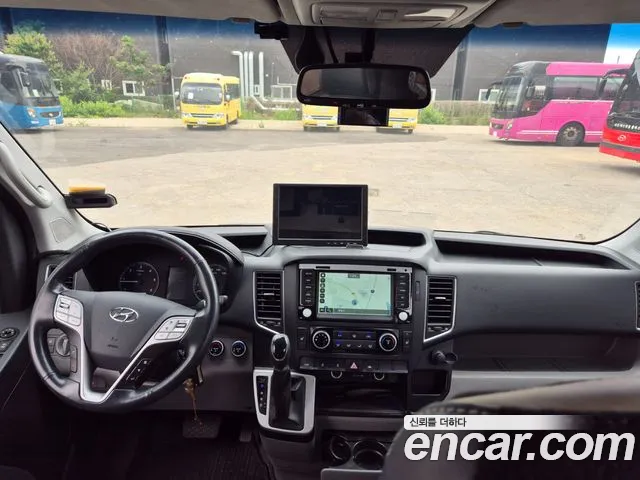 Hyundai Staria 2022 thumb 9